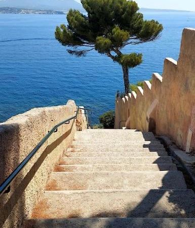 Front De Mer - Emplacement Prise Au Calme - T2 Moderne Et Entierement Climatise - Tout A Pieds Sanary-sur-Mer Εξωτερικό φωτογραφία