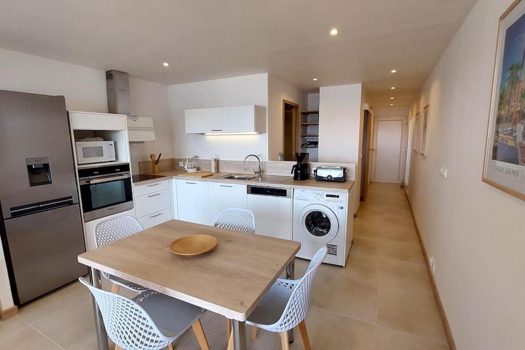 Front De Mer - Emplacement Prise Au Calme - T2 Moderne Et Entierement Climatise - Tout A Pieds Sanary-sur-Mer Εξωτερικό φωτογραφία